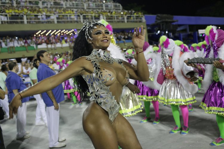 Brazilians on the carnival in Rio de Janeiro