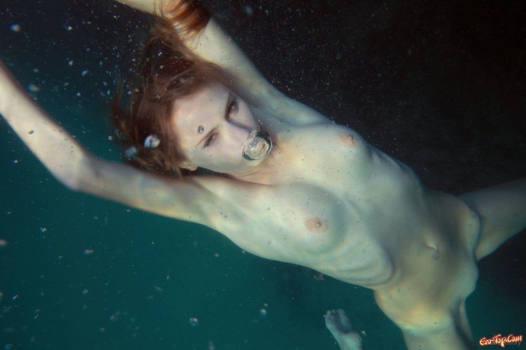 Erotica under water