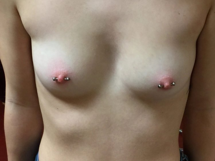 Piercing nipples