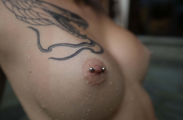 Piercing nipples