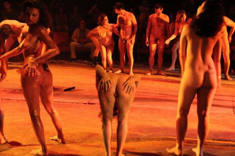 Brazilian Naked Theater