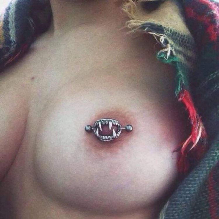 Piercing nipples