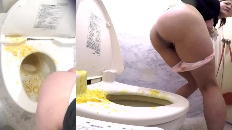 Beautiful Japanese girls poop