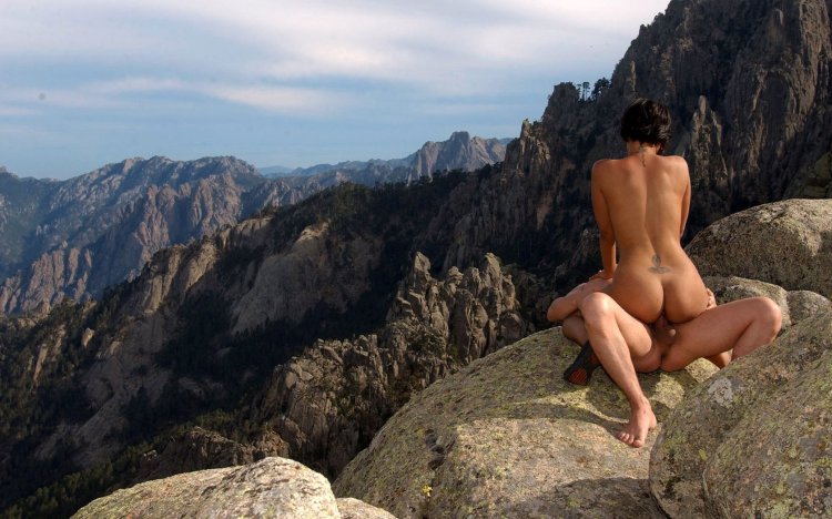 Erotica in the mountains