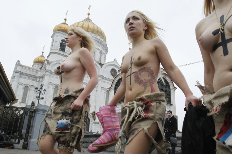 Naked Ukrainian feminists