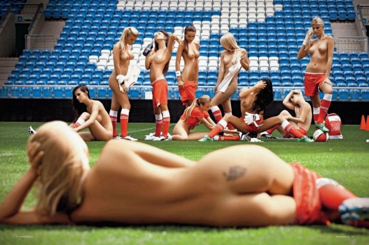 Naked women football players