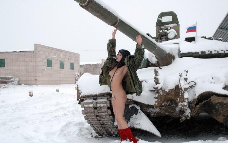 Naked girls on a tank