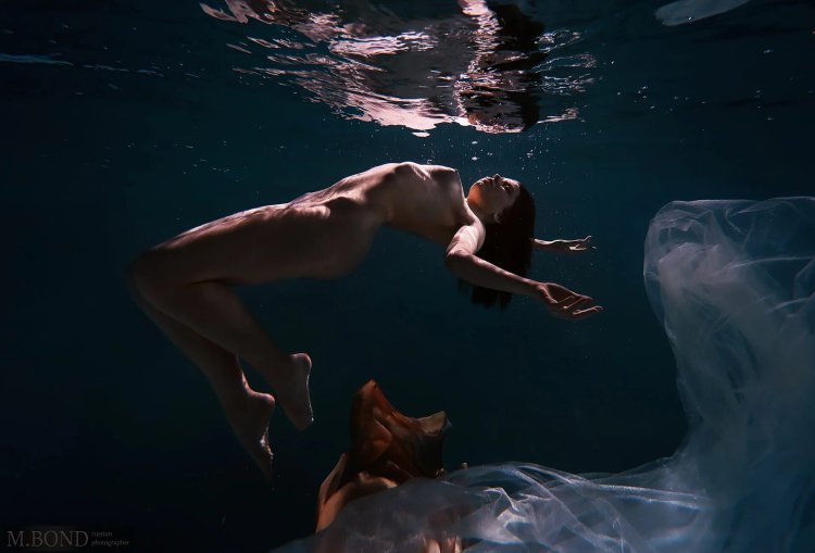 Erotica under water