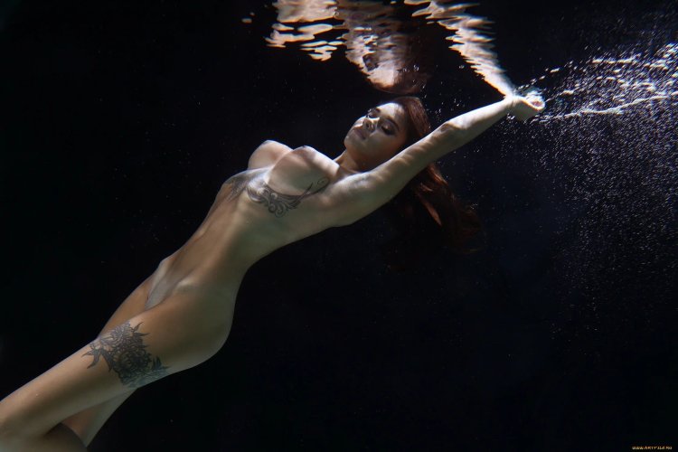 Naked girls underwater