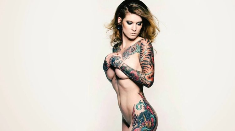 Erotic girls with tattoos