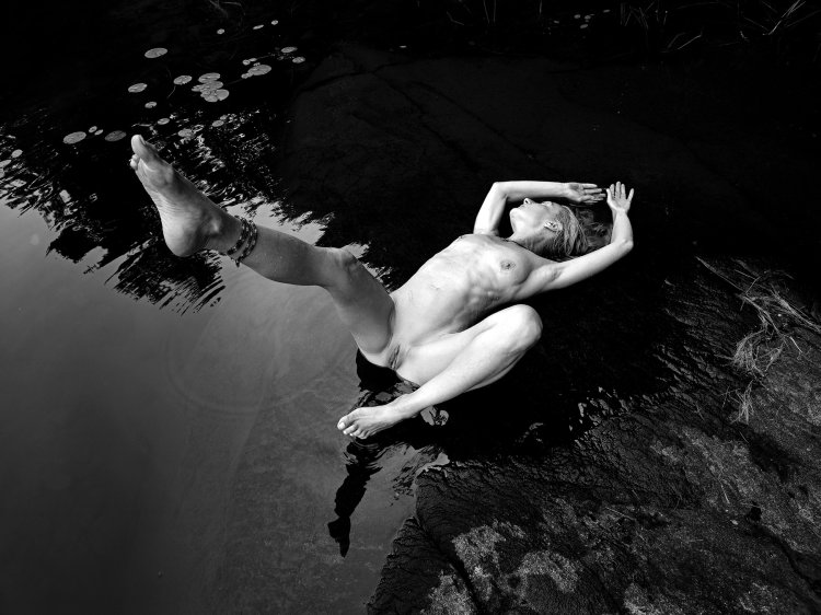 Artistic nude in water