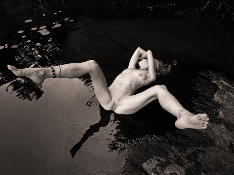 Artistic nude in water