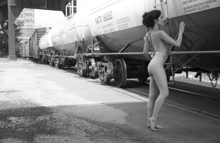 Naked girls on the railway