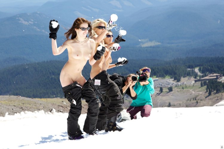 Snowboarding girls