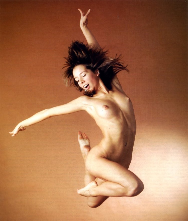 Naked women in flight