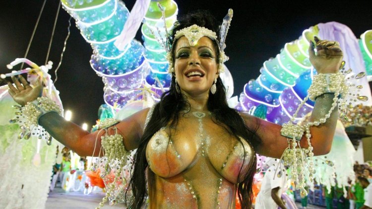 Andrea Martins Brazili Carnival Naked