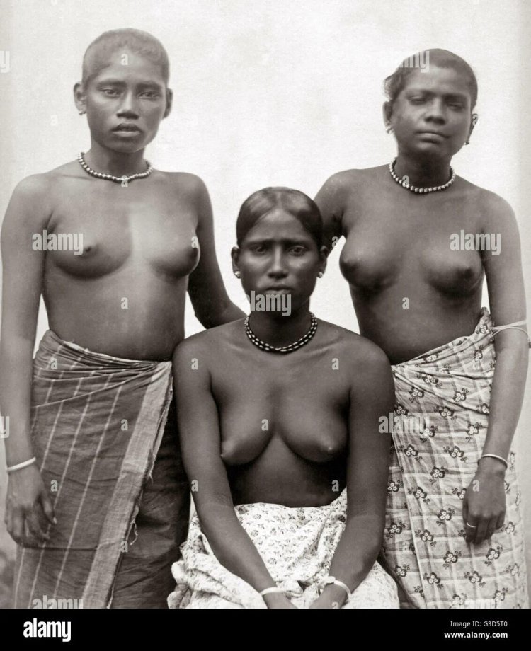 Naked women Sri Lanka