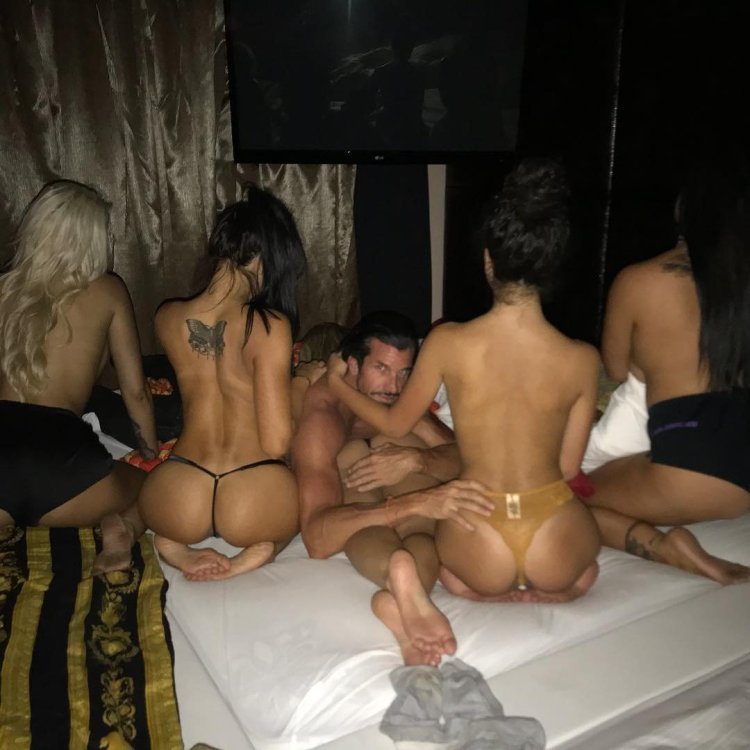 Dan Bilzerian and Pornstarse