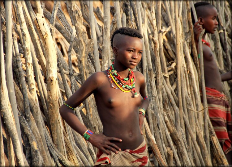 Naked African girls