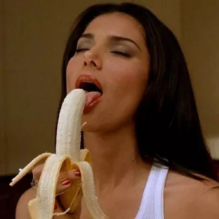 Roselin Sanchez Banana