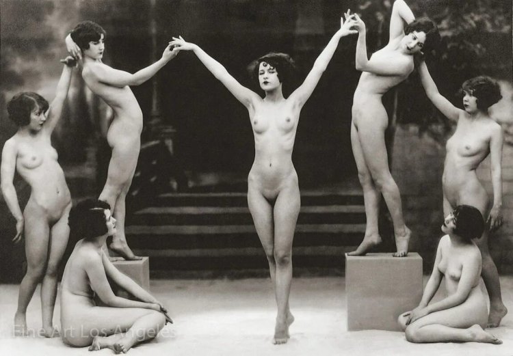 Naked women on the stage of retro