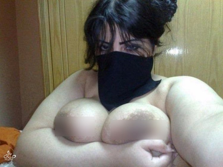 Arab with big tits