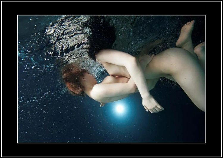 Photoshoot underwater