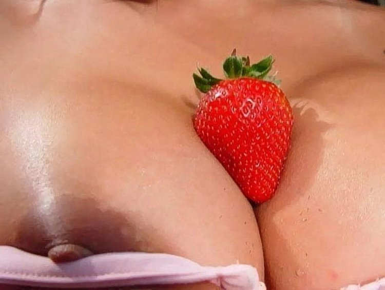 Strawberry erotica